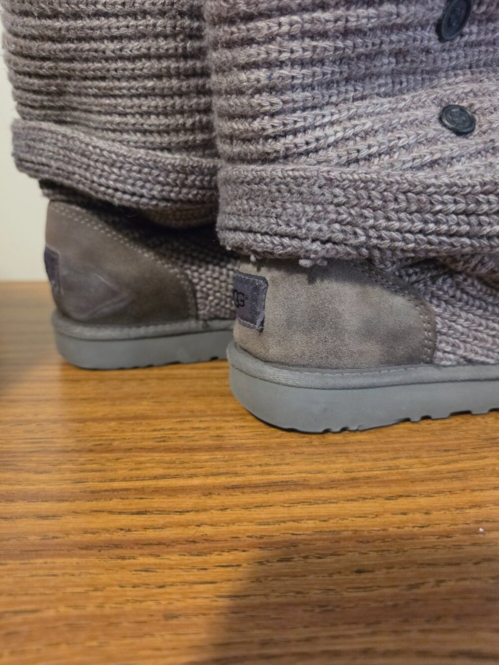 UGG Australia Classic Cardy Knit Boots Grey Suede 3-Button Womens Size 10 101655 - Picture 7 of 11